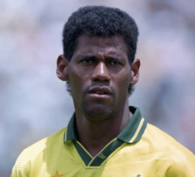 ALDAIR (Aldair Nascimento dos Santos)