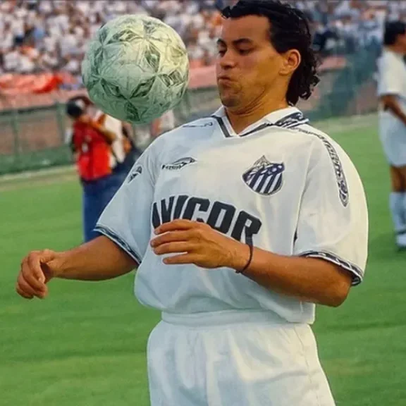 MARCOS ADRIANO (Marcos Adriano Gonçalves de Barros)